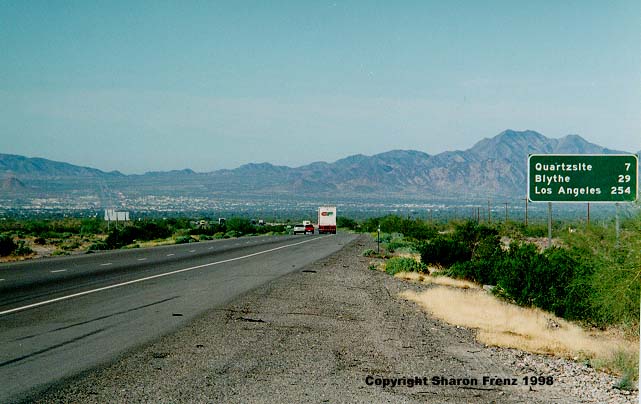 QuartaX1.jpg (52125 bytes)